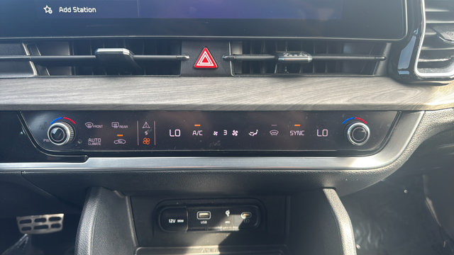 Certified 2024 Kia Sportage X-Pro AWD/4WD image 18