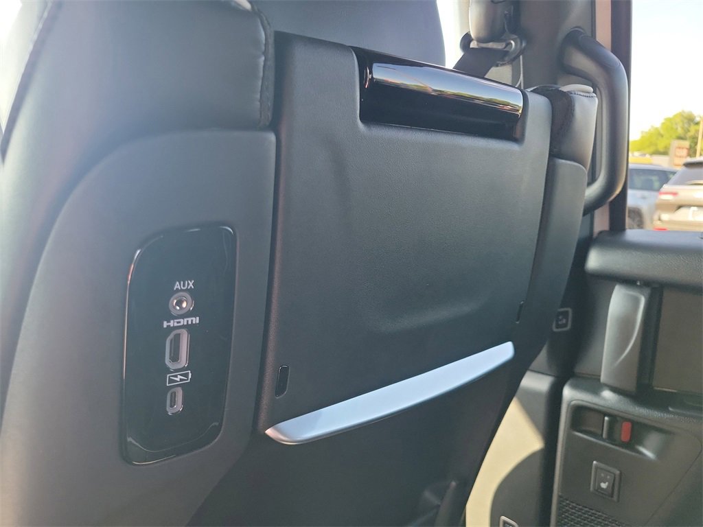 New 2026 Chrysler Pacifica Limited image 14