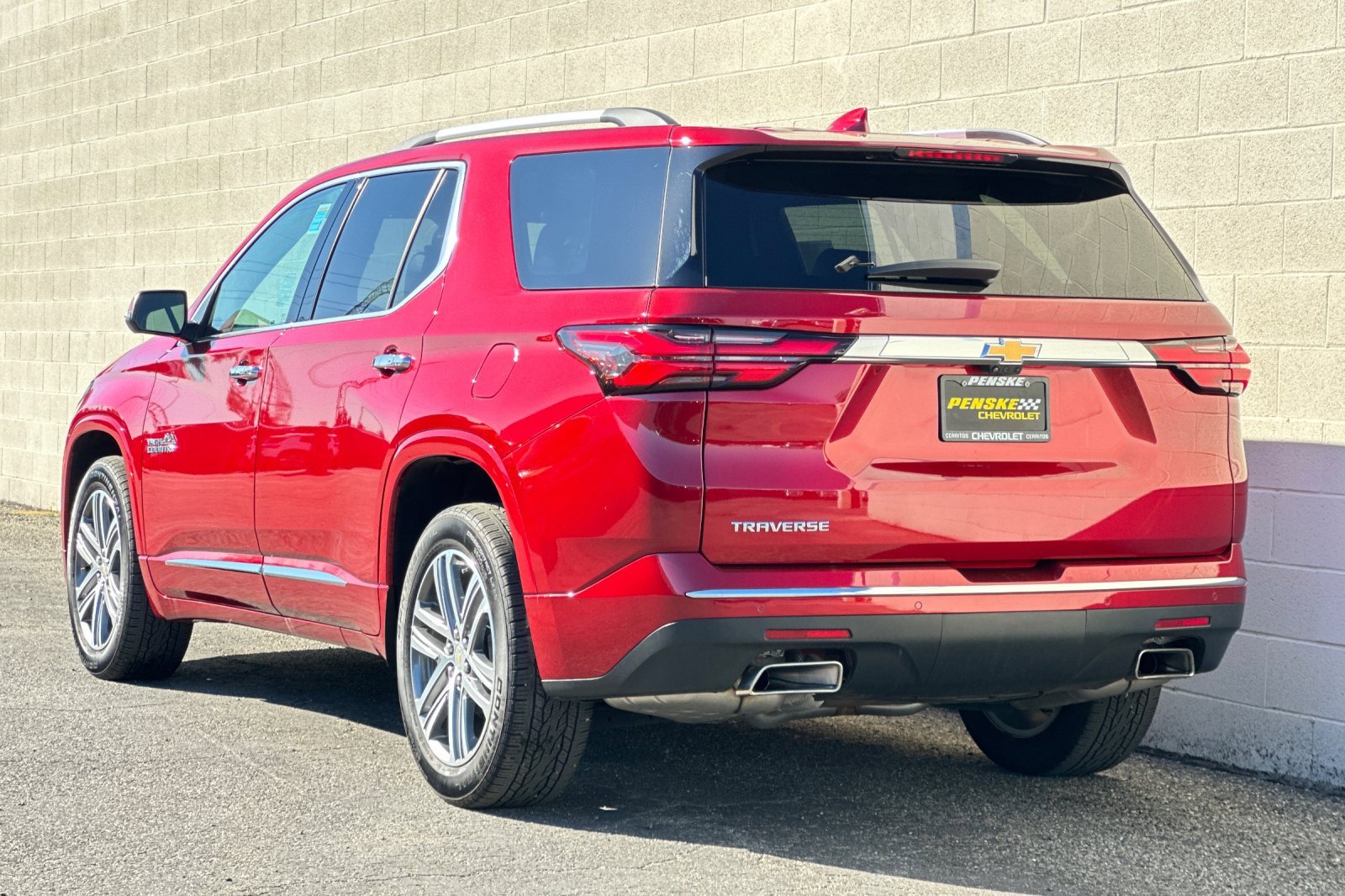 Certified 2023 Chevrolet Traverse High Country image 6