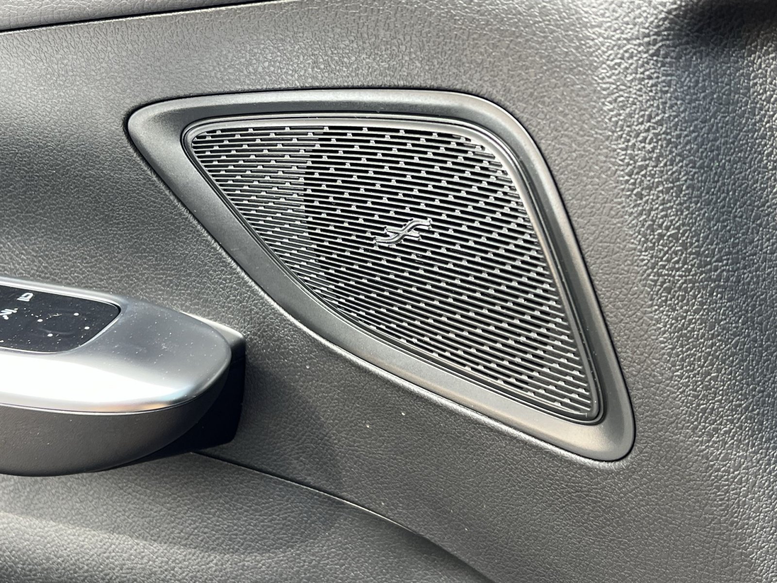 New 2027 Mercedes-Benz C 300 4MATIC Sedan image 41