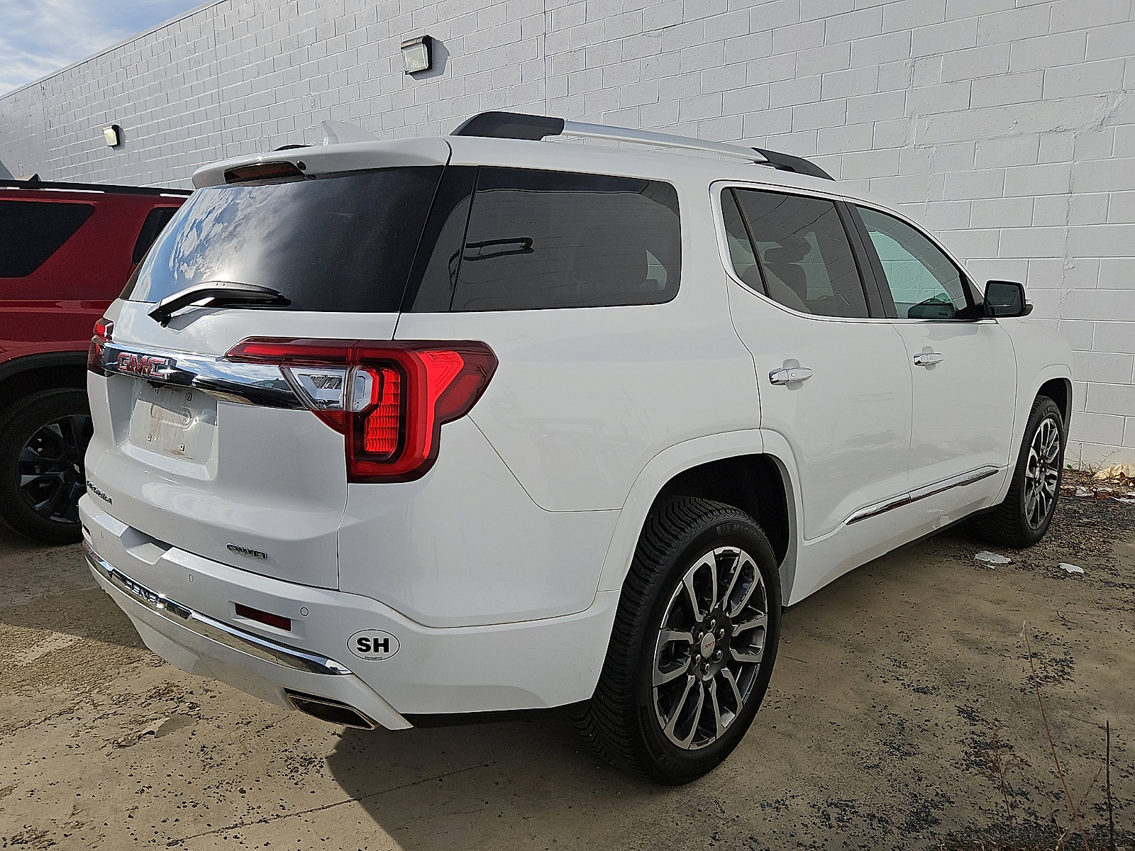 Used 2020 GMC Acadia Denali image 8
