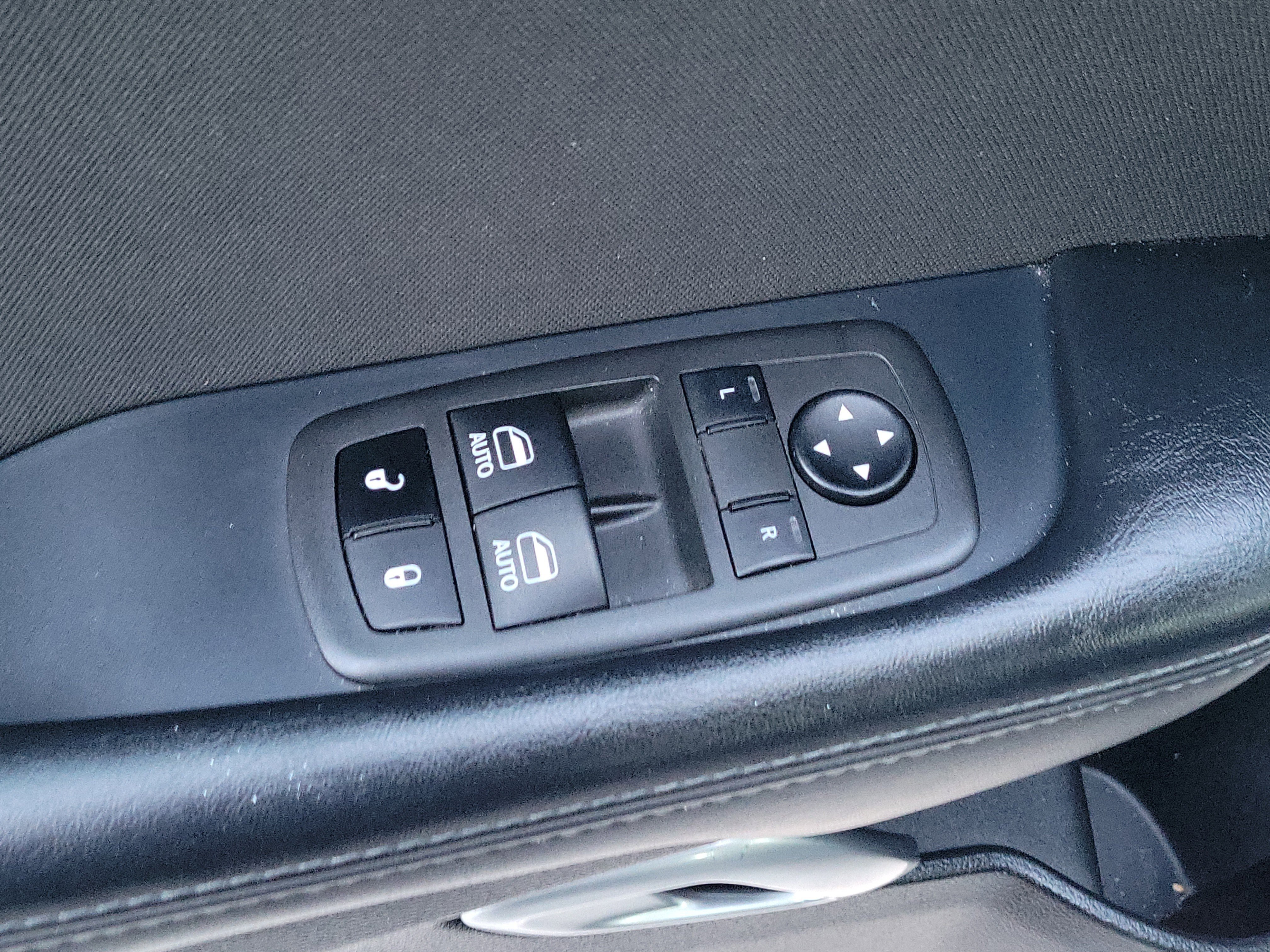 Used 2022 Dodge Challenger GT image 17