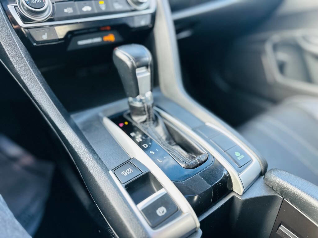 Used 2016 Honda Civic Touring image 16