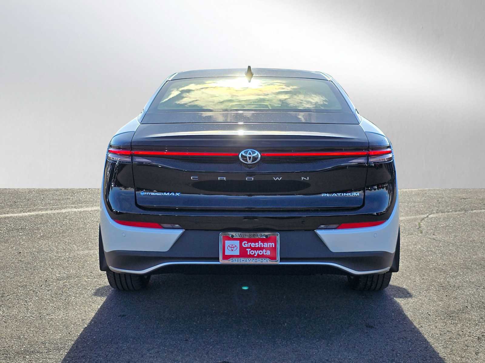 New 2026 Toyota Crown Platinum image 4