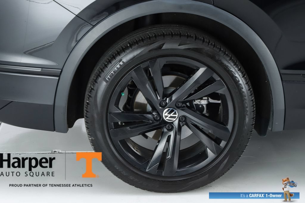 Used 2024 Volkswagen Tiguan SE R-Line FWD image 51