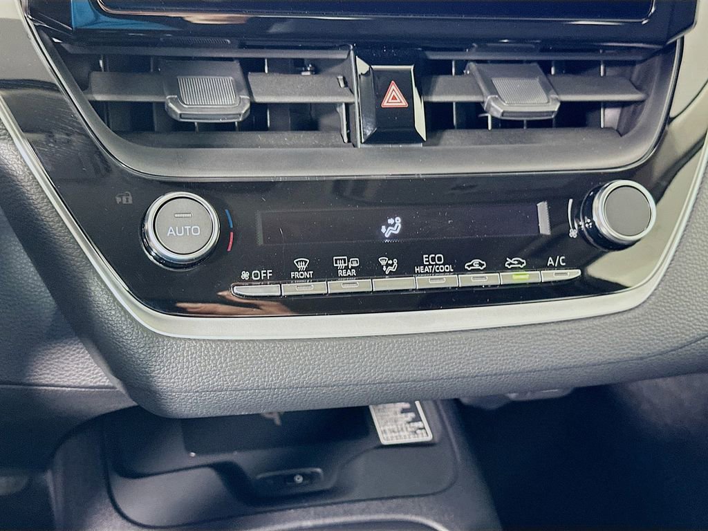Certified 2026 Toyota Corolla LE w/ LE Premium Package FWD image 16