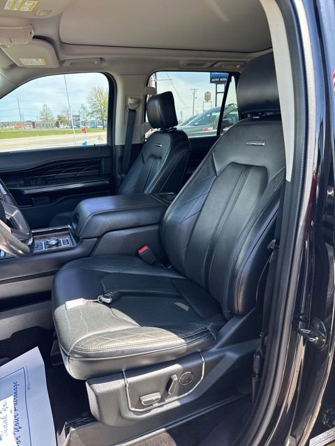 Used 2019 Ford Expedition Platinum AWD/4WD image 12