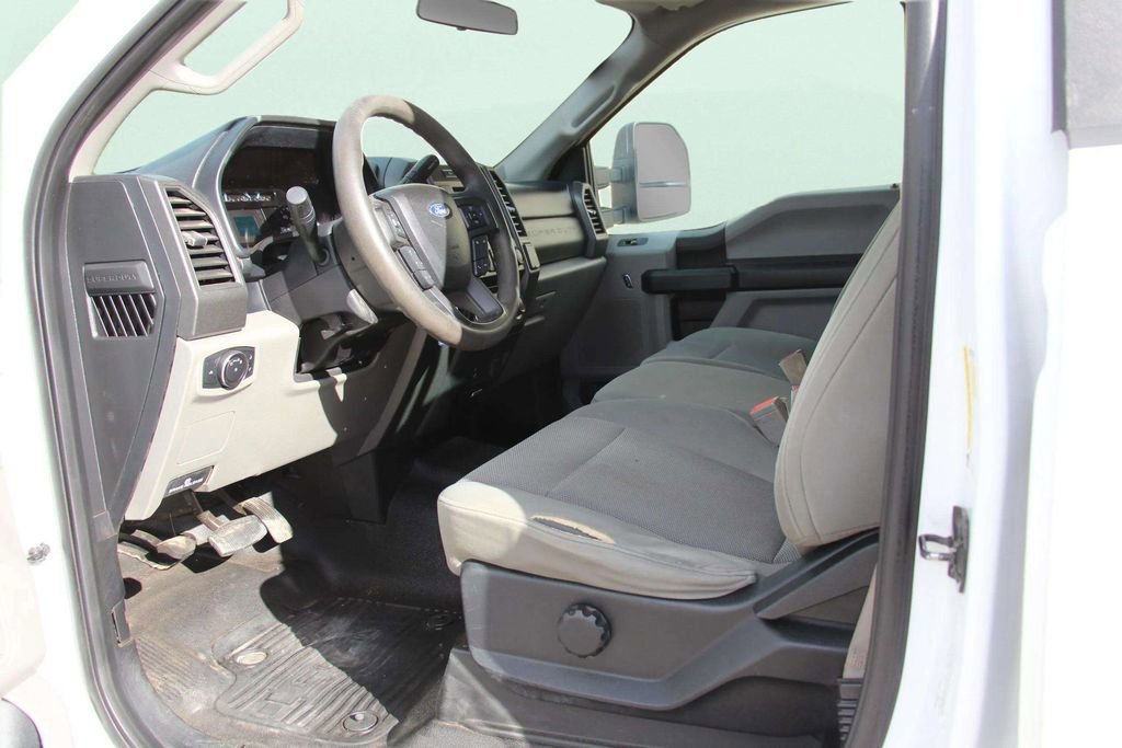 Used 2018 Ford F250 XL w/ Power Equipment Group image 46