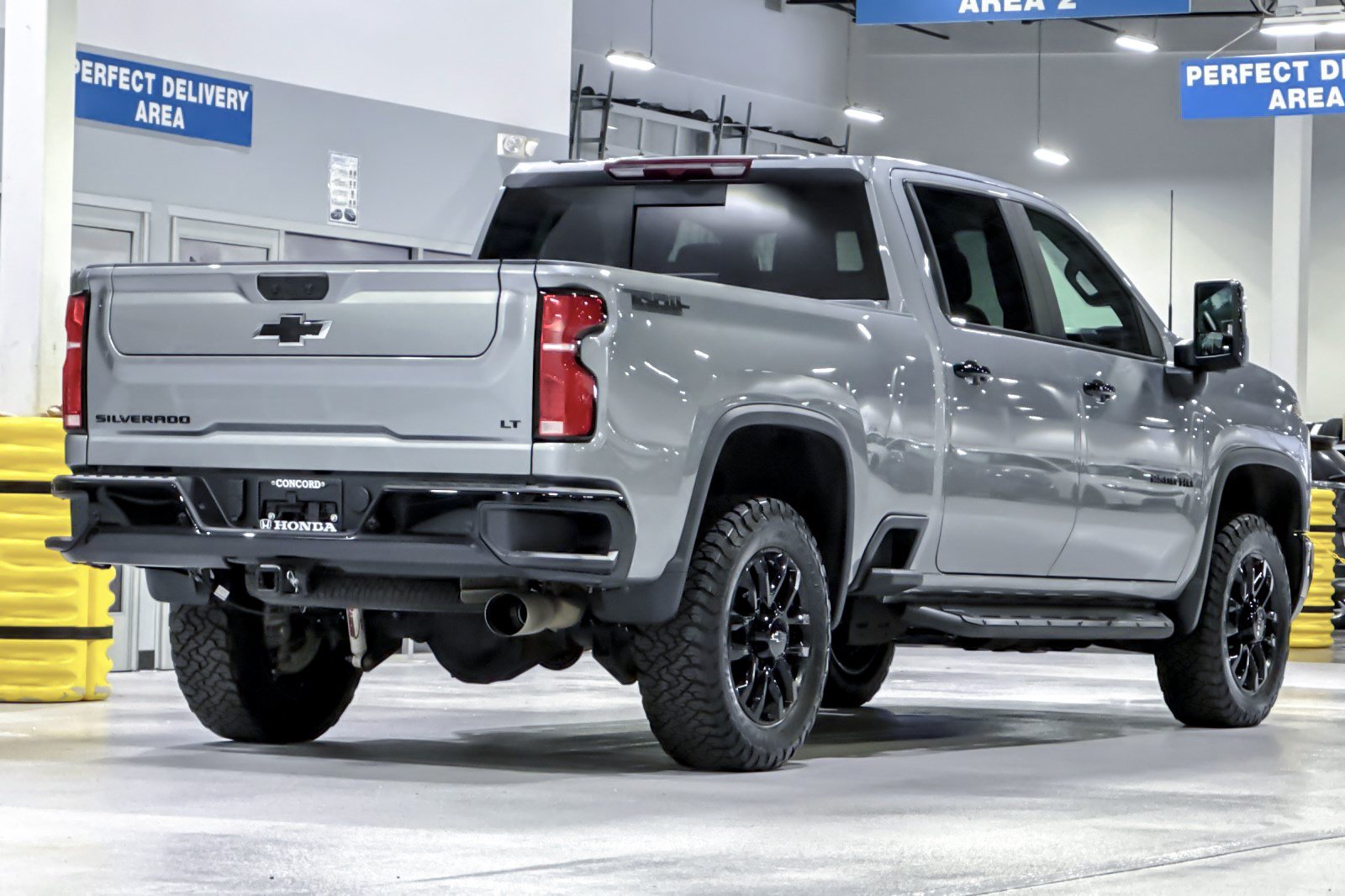 Used 2026 Chevrolet Silverado 2500 LT w/ Trail Boss Package AWD/4WD image 8