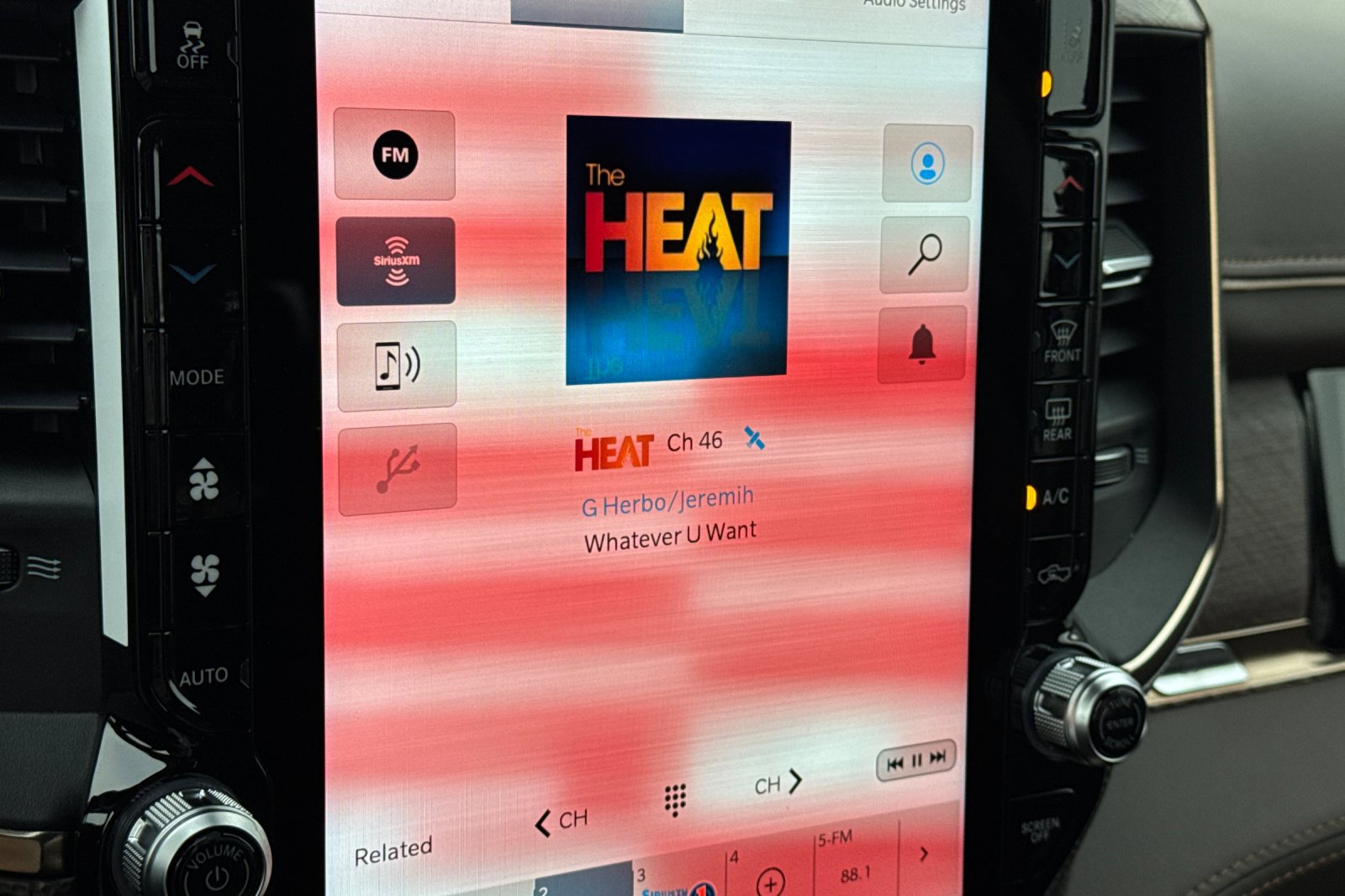 New 2026 RAM 3500 Limited image 16