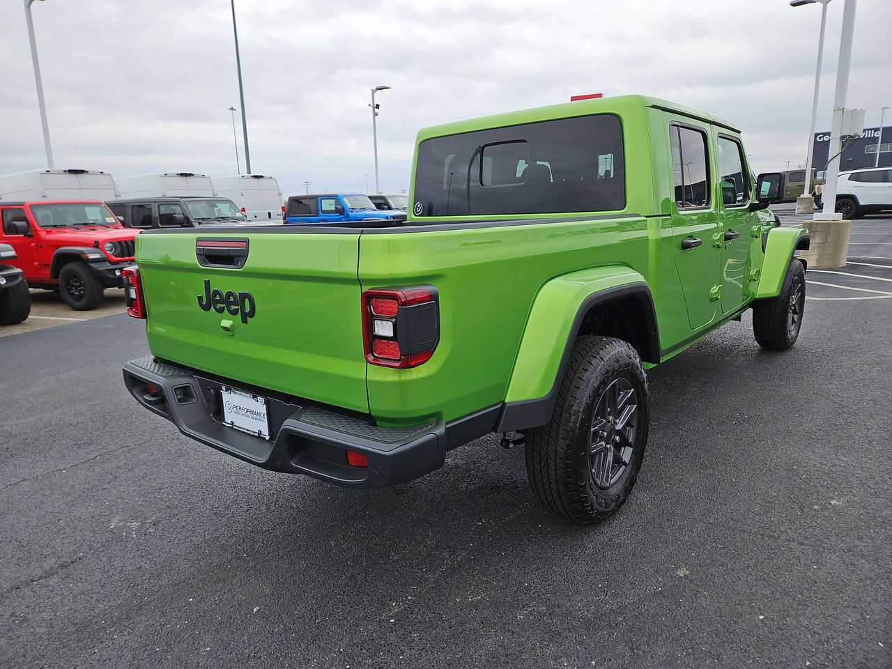 New 2026 Jeep Gladiator Sport AWD/4WD image 8