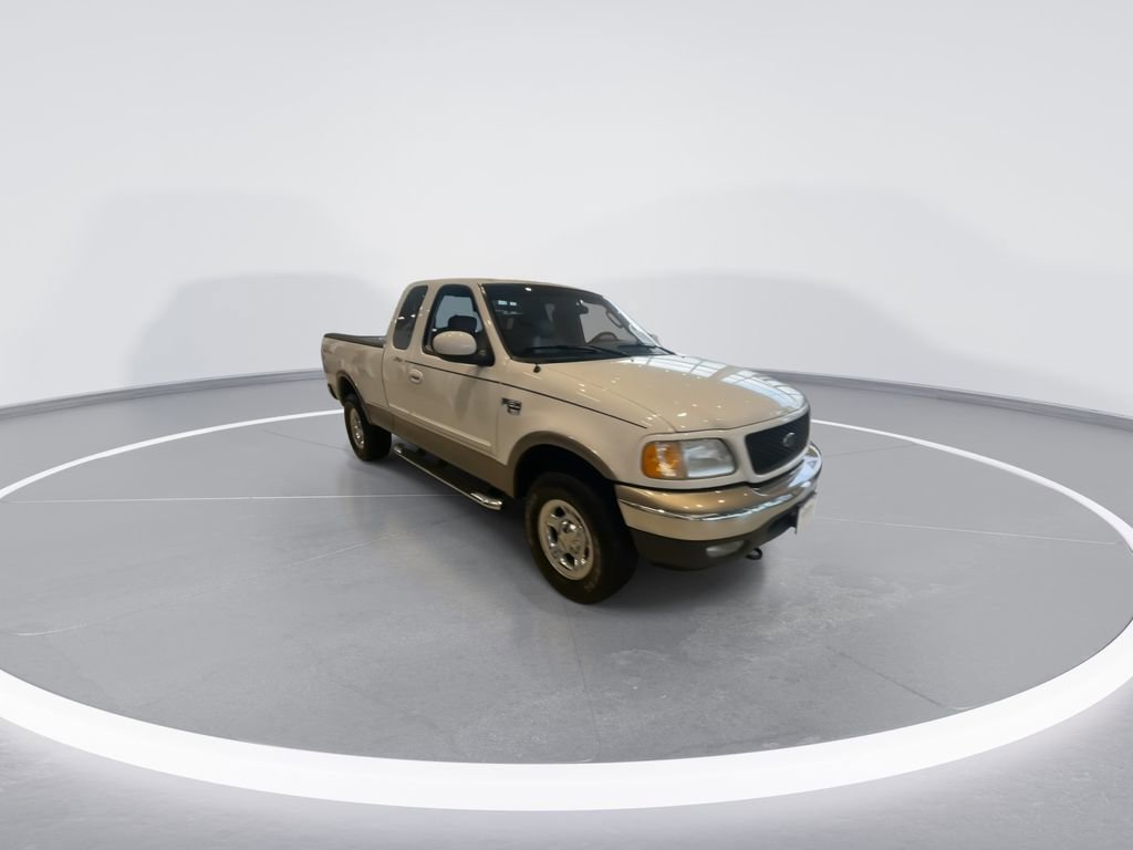 Used 2003 Ford F150 Lariat image 2