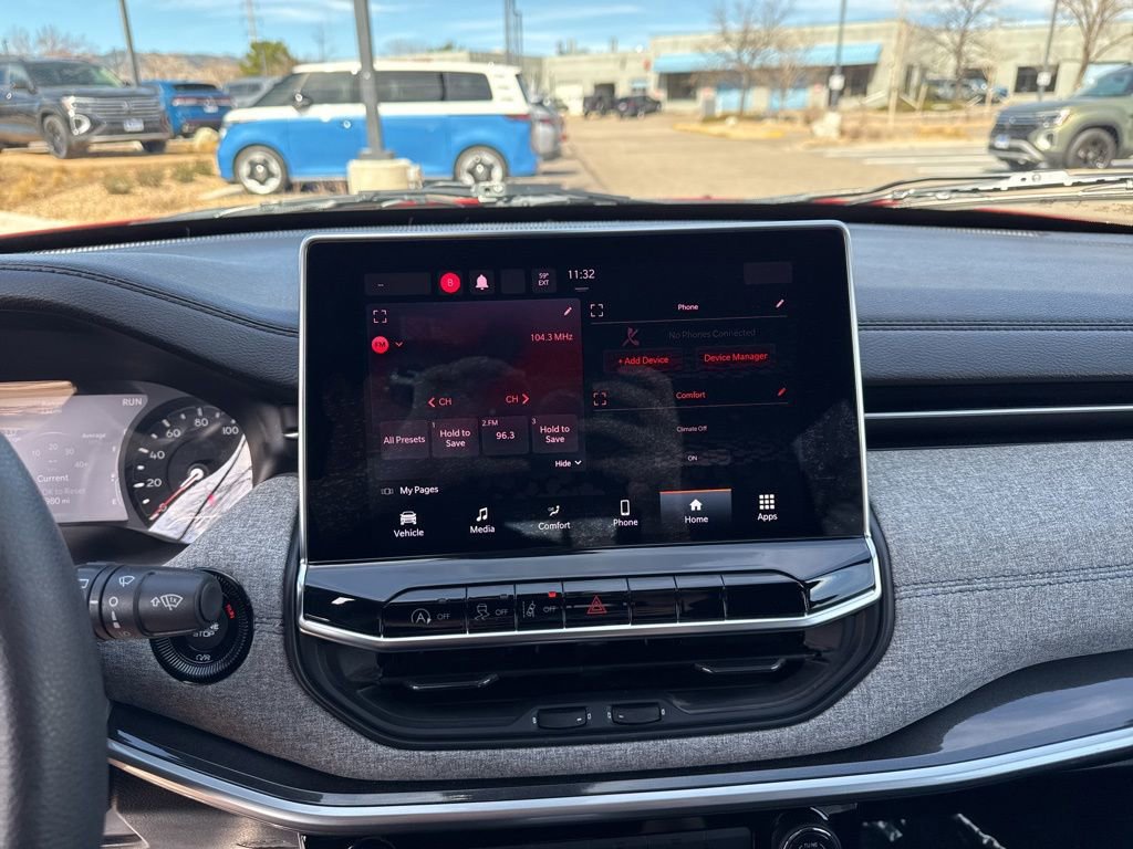 Used 2023 Jeep Compass Sport image 17