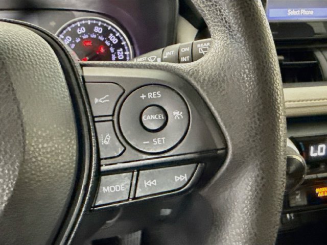 Used 2019 Toyota RAV4 XLE w/ Convenience Package FWD image 14