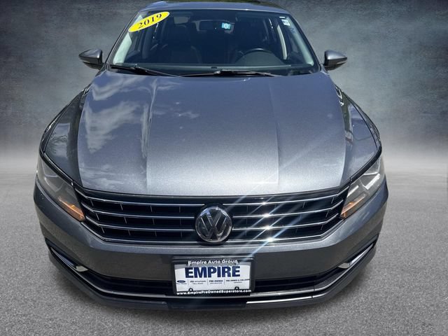 Used 2019 Volkswagen Passat 2.0T Wolfsburg w/ Wheels & Sunroof Package FWD image 13