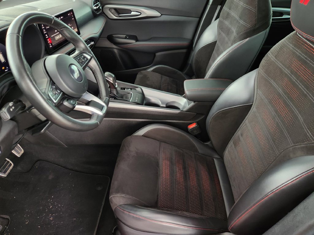 Used 2023 Dodge Hornet GT w/ Cold Weather Group AWD/4WD image 14