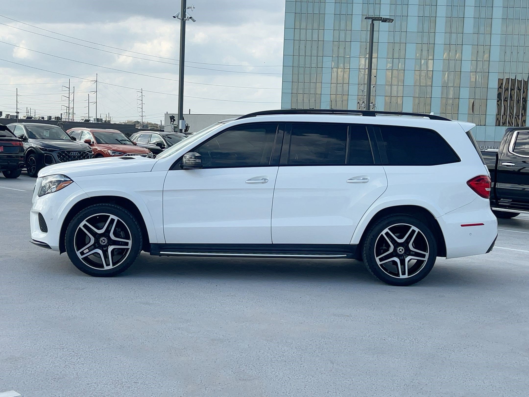 Used 2019 Mercedes-Benz GLS 550 4MATIC w/ Driver Assistance Package image 2