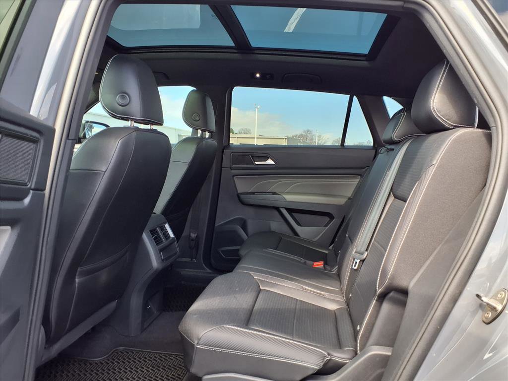 Used 2021 Volkswagen Atlas Cross Sport SE image 23