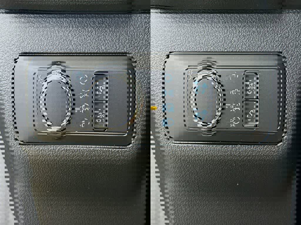 Certified 2022 Ford Escape S image 25