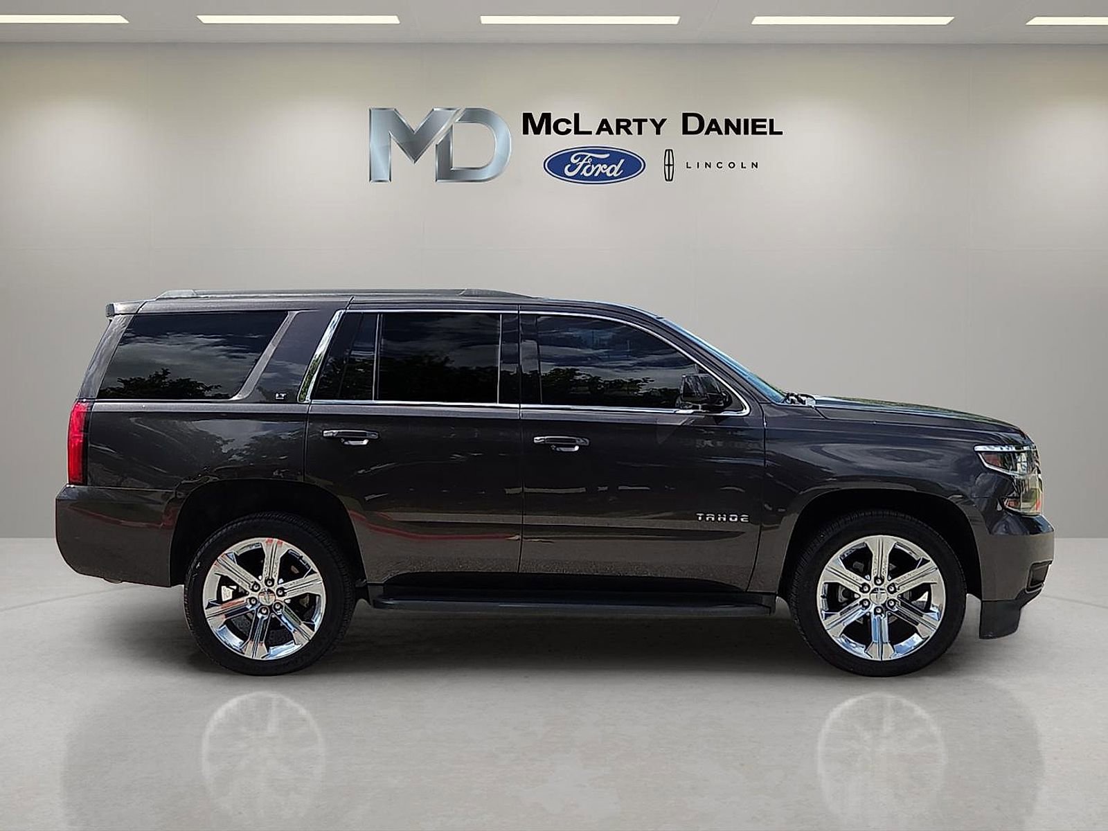 Used 2018 Chevrolet Tahoe LT AWD/4WD image 6