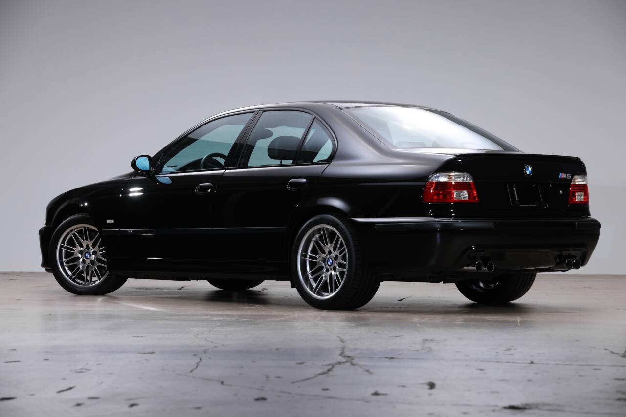 Used 2002 BMW M5 image 7