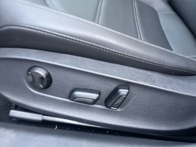 Used 2022 Volkswagen Passat 2.0T SE image 19