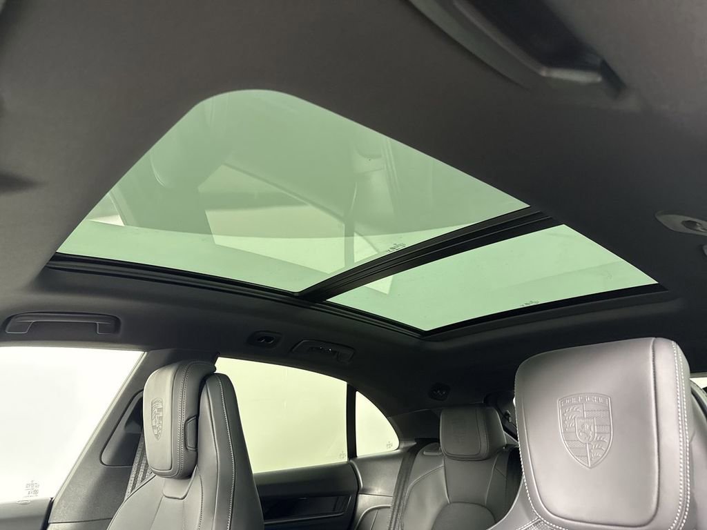 New 2026 Porsche Macan 4 Electric AWD/4WD image 43