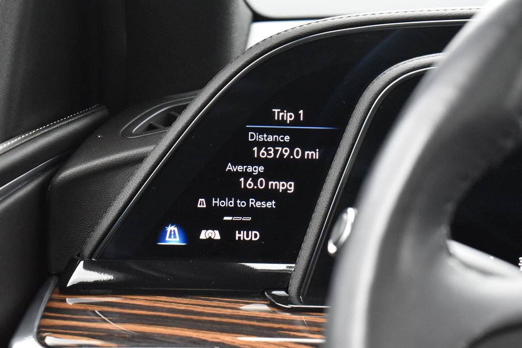 Certified 2024 Cadillac Escalade Premium Luxury w/ Performance Package AWD/4WD image 18
