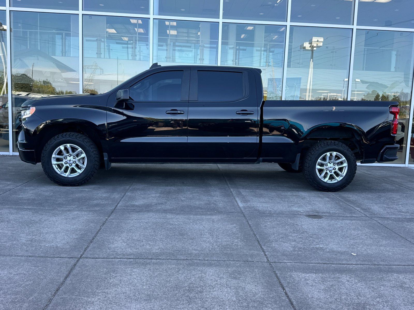 Used 2023 Chevrolet Silverado 1500 RST AWD/4WD image 7