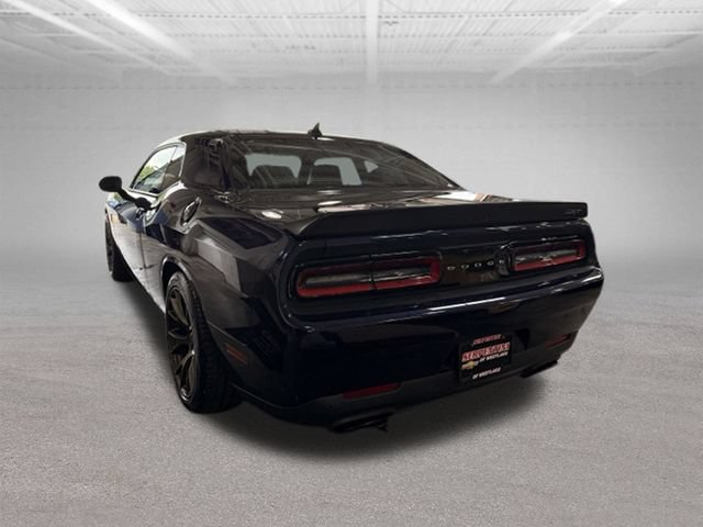 Used 2016 Dodge Challenger SRT Hellcat RWD image 6
