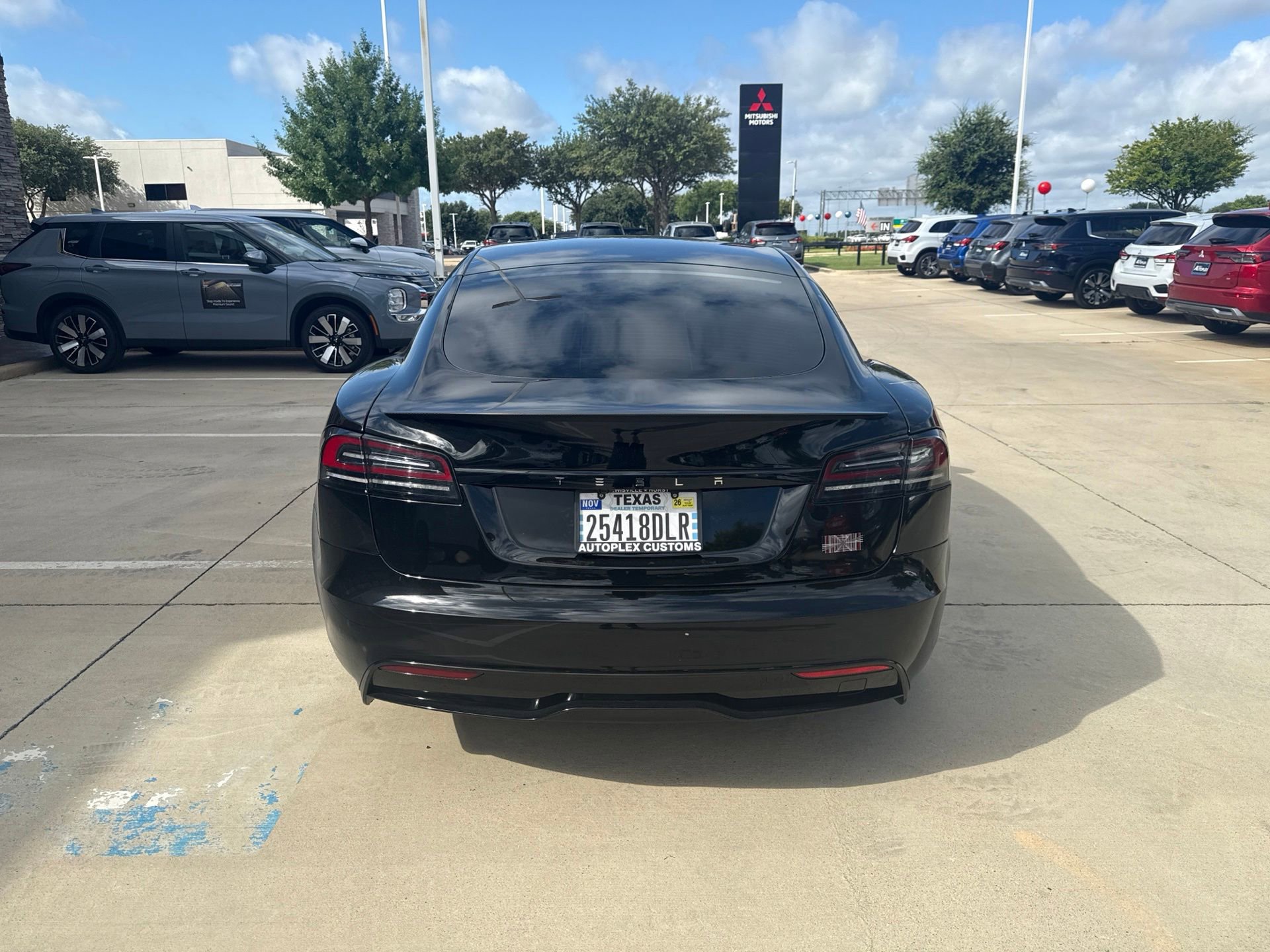 Used 2025 Tesla Model S Plaid AWD/4WD image 4