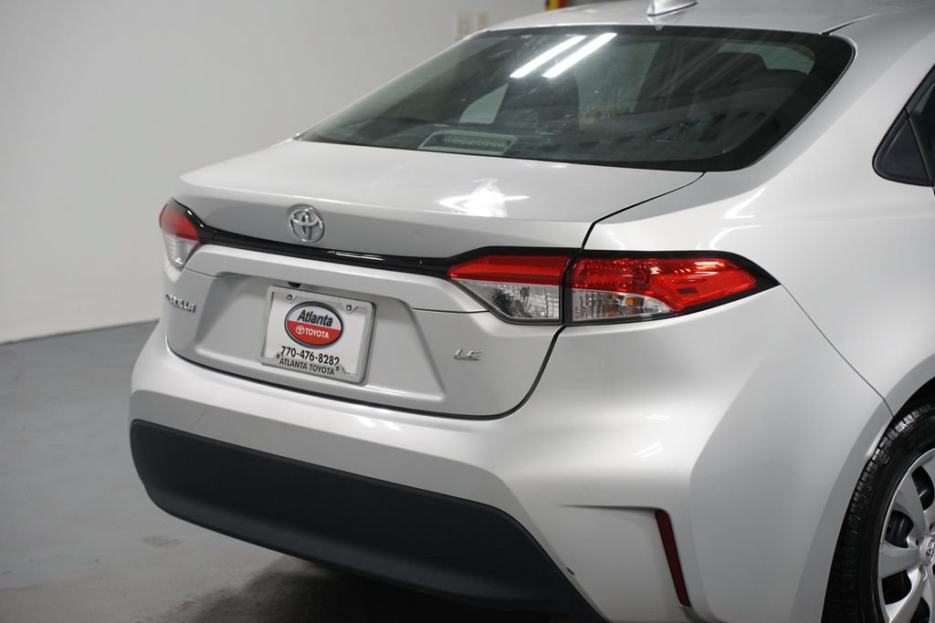 Certified 2024 Toyota Corolla LE FWD image 9
