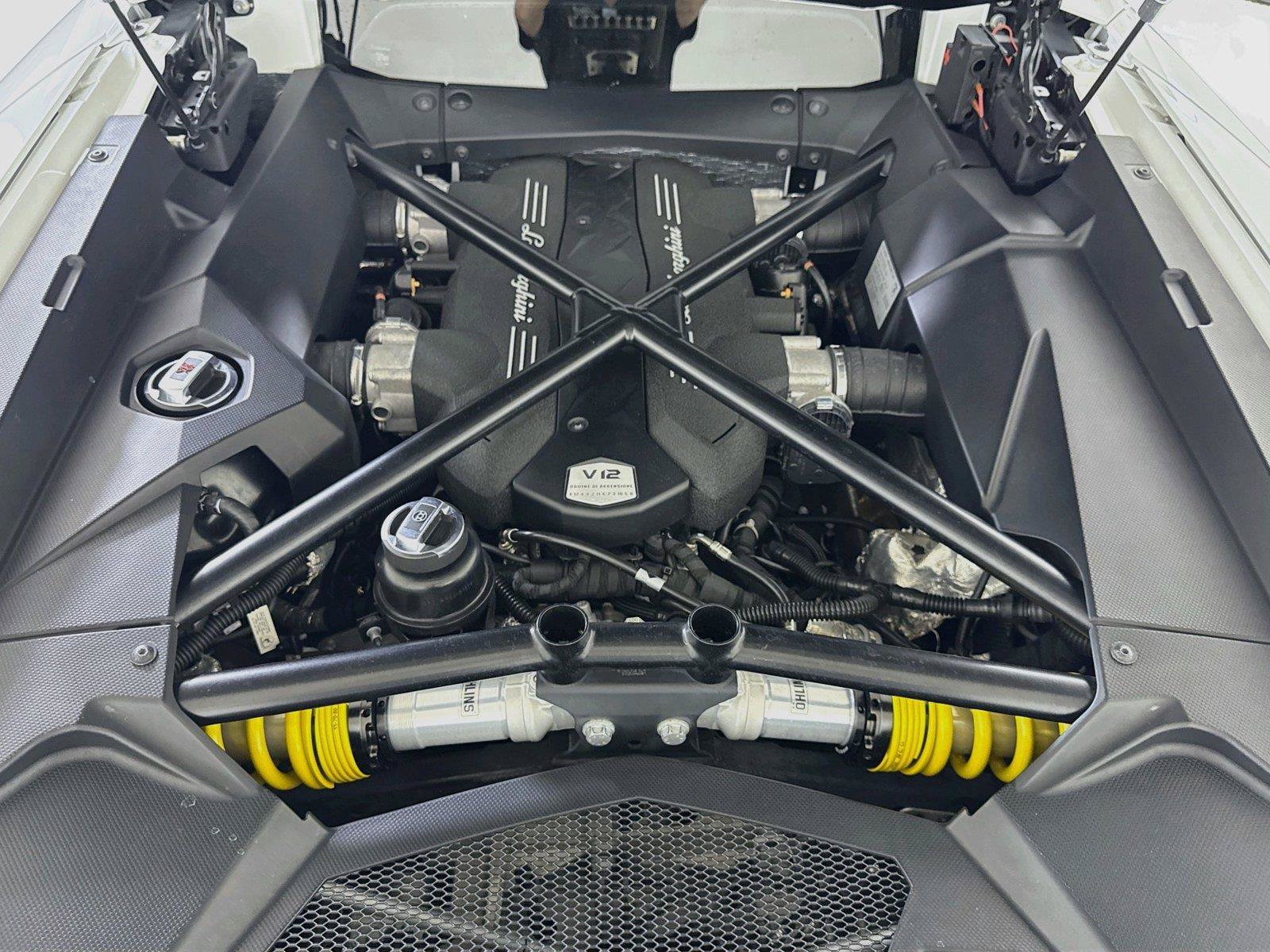 Used 2017 Lamborghini Aventador LP 700-4 AWD/4WD image 25