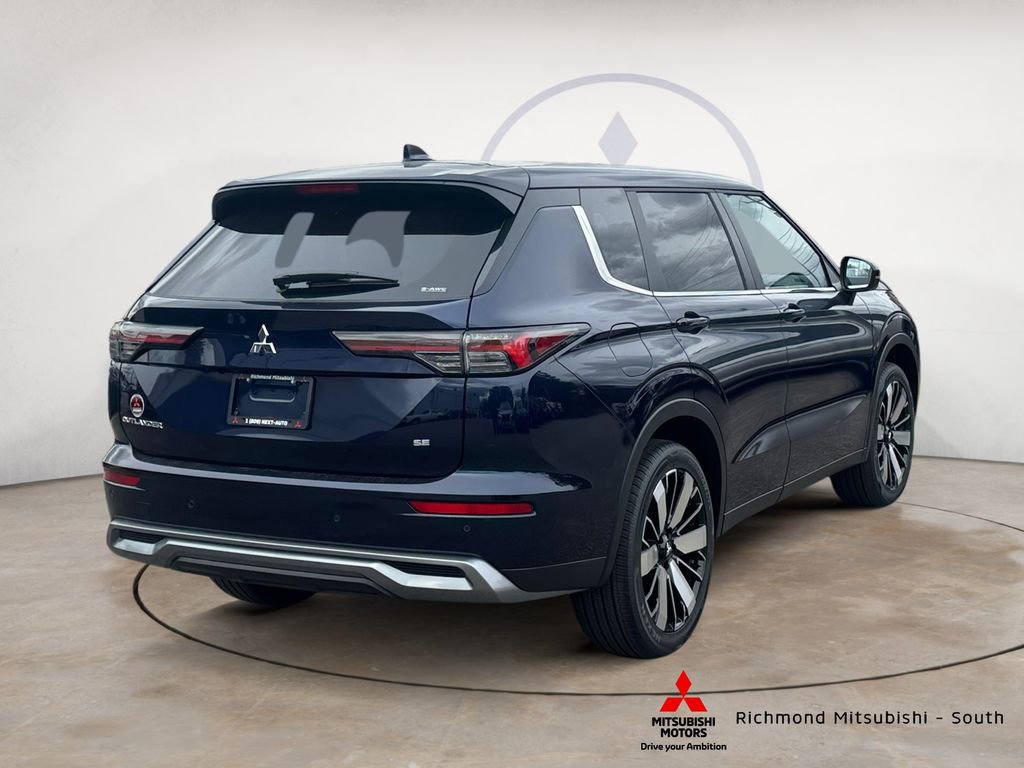 New 2026 Mitsubishi Outlander SE FWD image 3