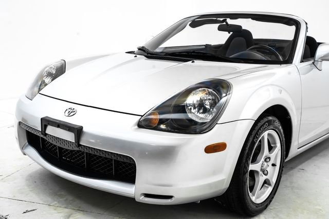 Used 2000 Toyota MR2 with 62,701 Original Miles image 14