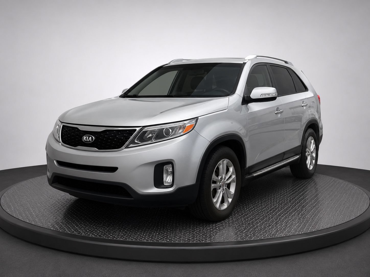 Used 2014 Kia Sorento LX w/ Touring Package (LX)