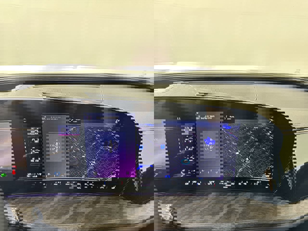 Used 2025 Audi Q5 Premium Plus w/ Premium Plus image 4