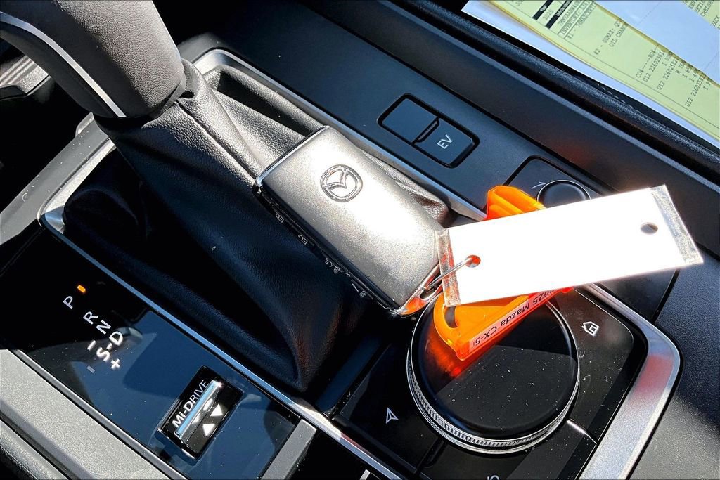 Certified 2025 MAZDA CX-50 2.5 Hybrid w/ Weather Package image 11