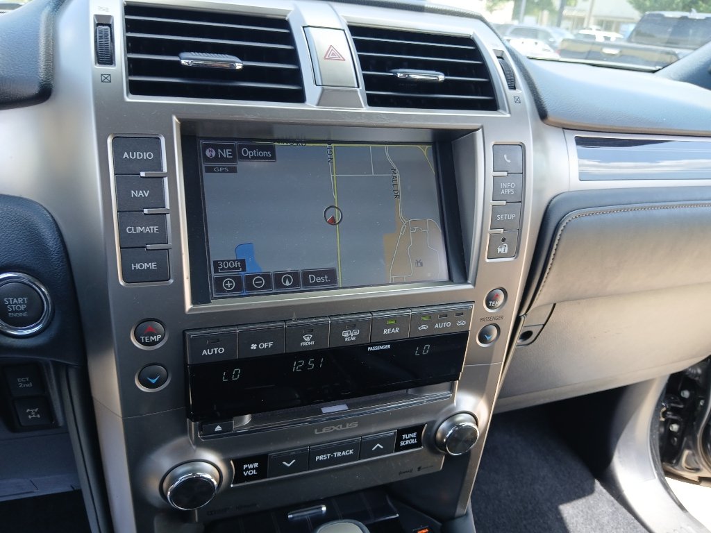 Used 2021 Lexus GX 460 Premium w/ Premium Package AWD/4WD image 15