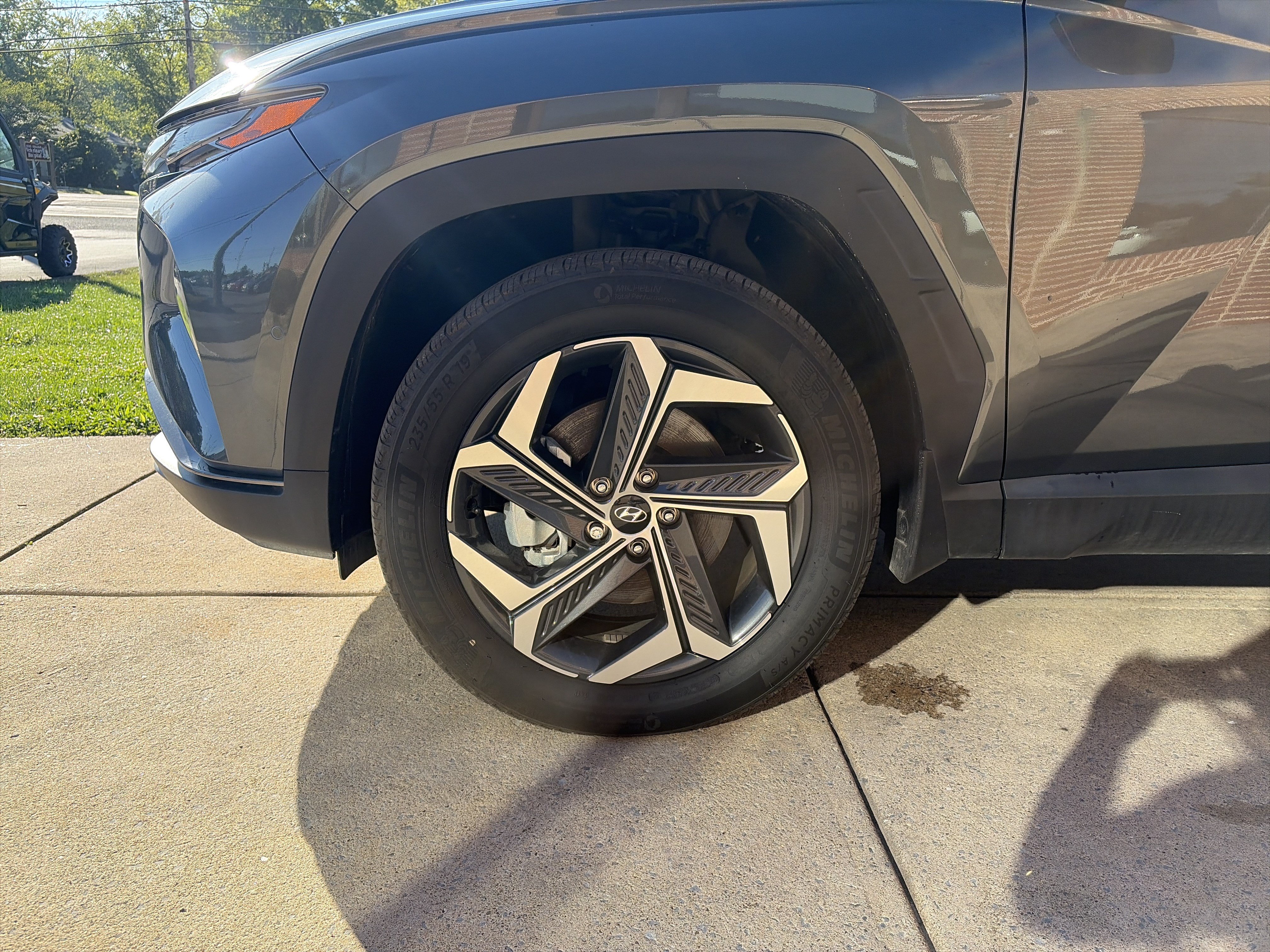 Certified 2024 Hyundai Tucson Limited AWD/4WD image 11