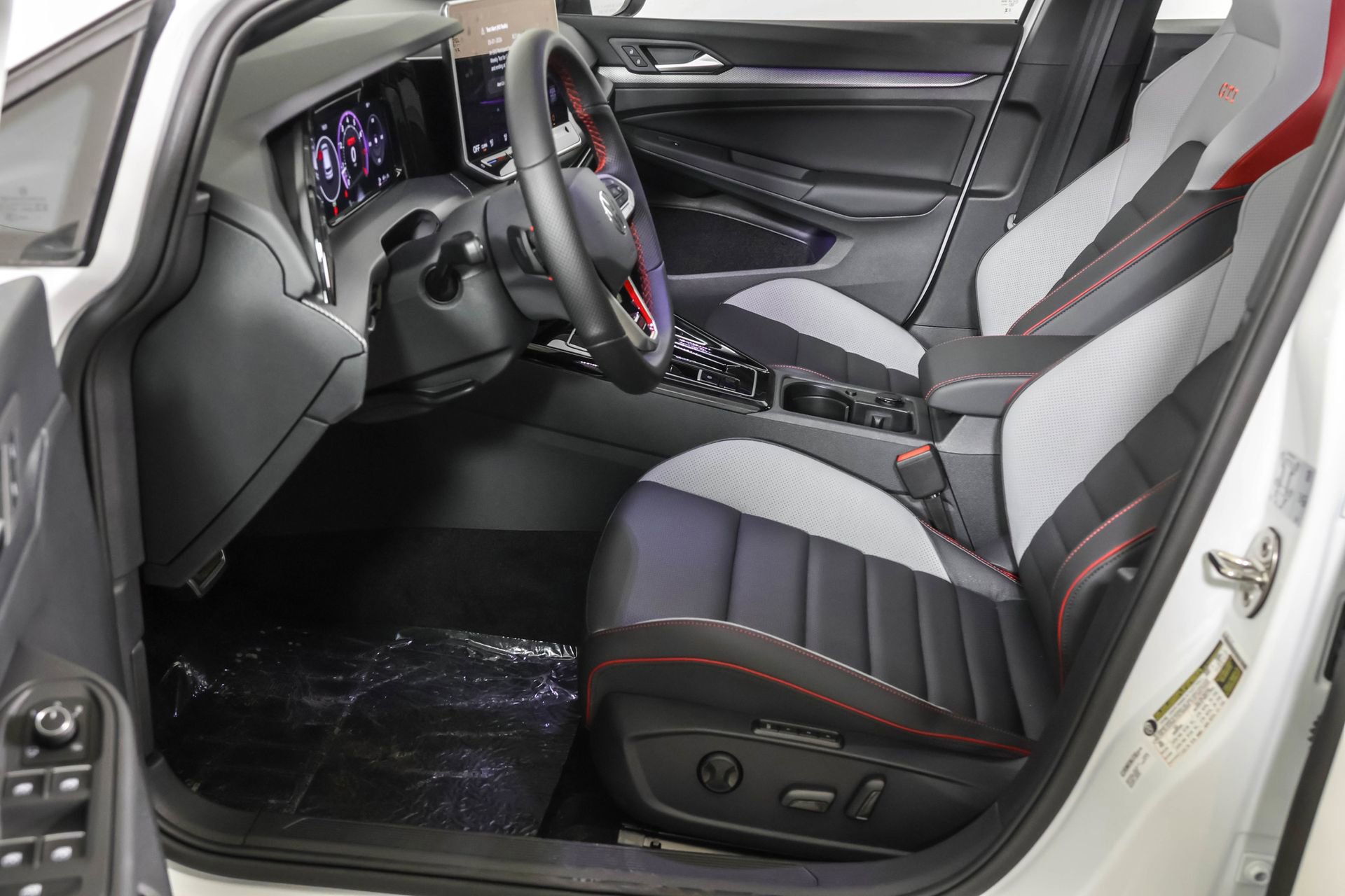 New 2026 Volkswagen GTI SE FWD image 20