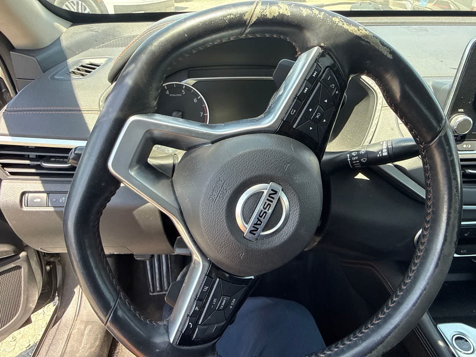 Used 2020 Nissan Altima 2.5 SR w/ Premium Package FWD image 22