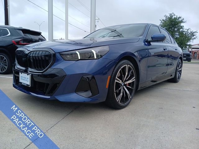 Certified 2026 BMW 530i w/ M Sport Package image 3