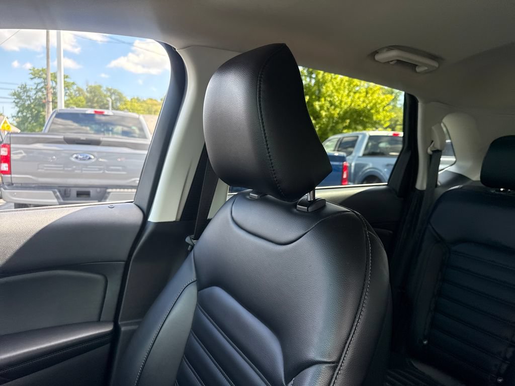 Used 2024 Ford Edge SEL AWD/4WD image 41