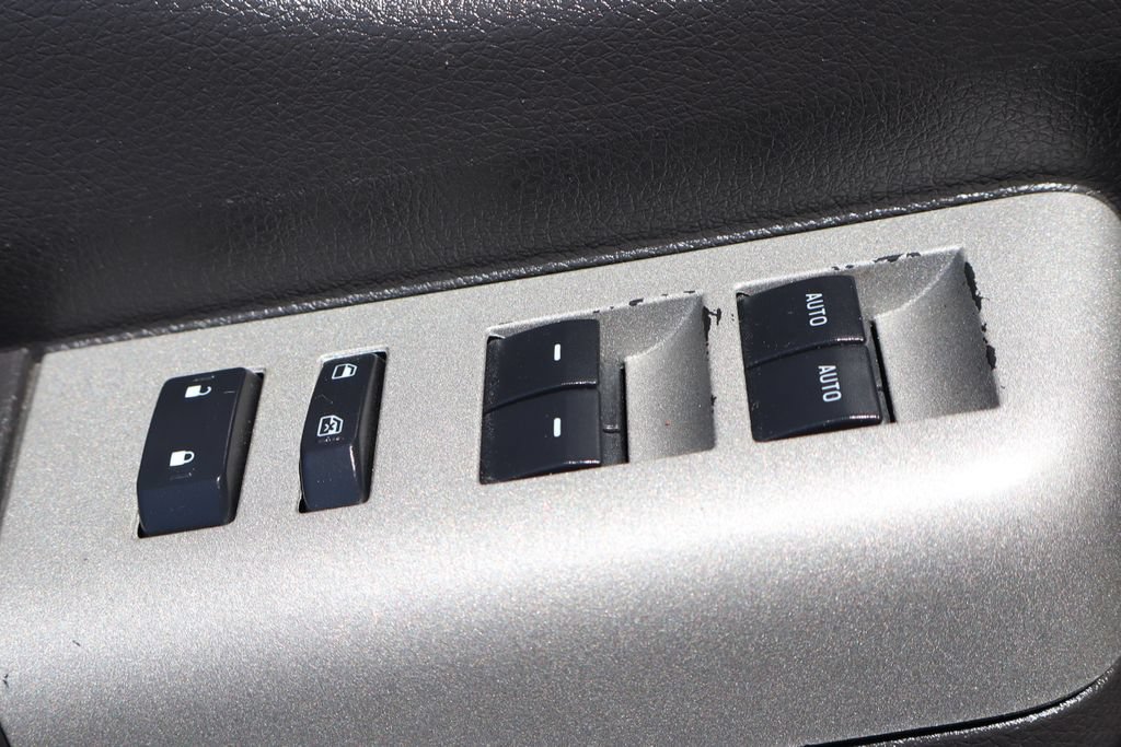 Used 2015 Ford F250 Lariat w/ Lariat Ultimate Package AWD/4WD image 19