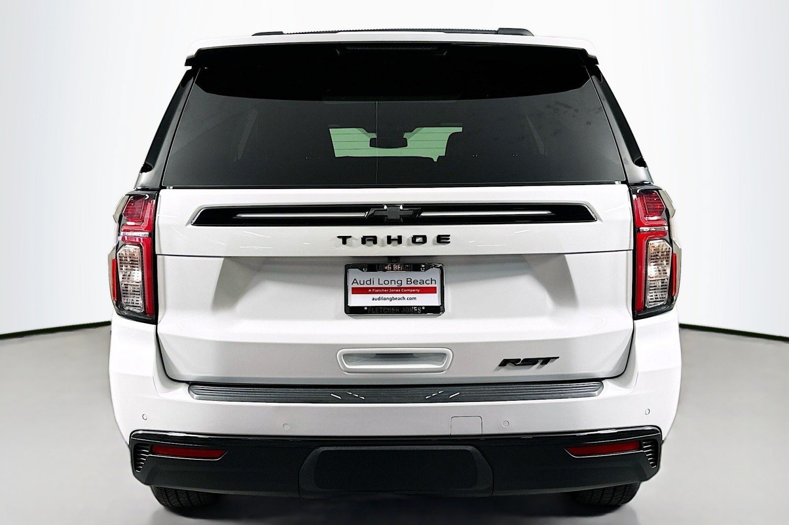 Used 2023 Chevrolet Tahoe RST w/ Luxury Package RWD image 3
