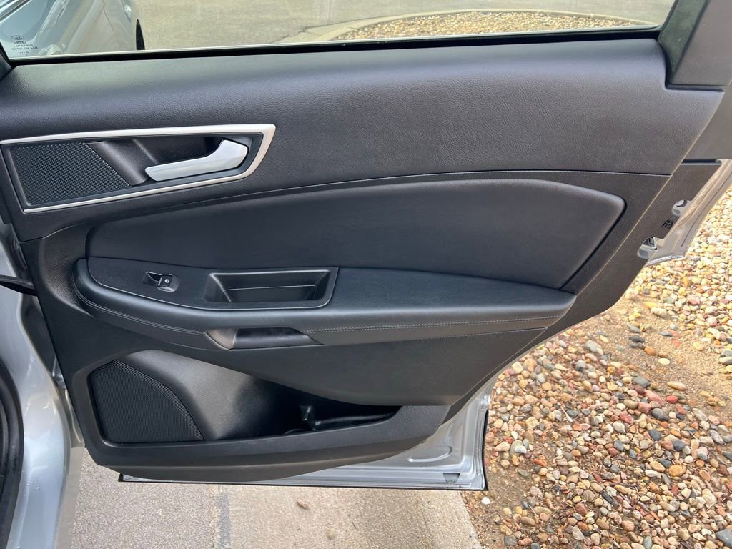 Used 2024 Ford Edge SEL w/ Convenience Package image 23