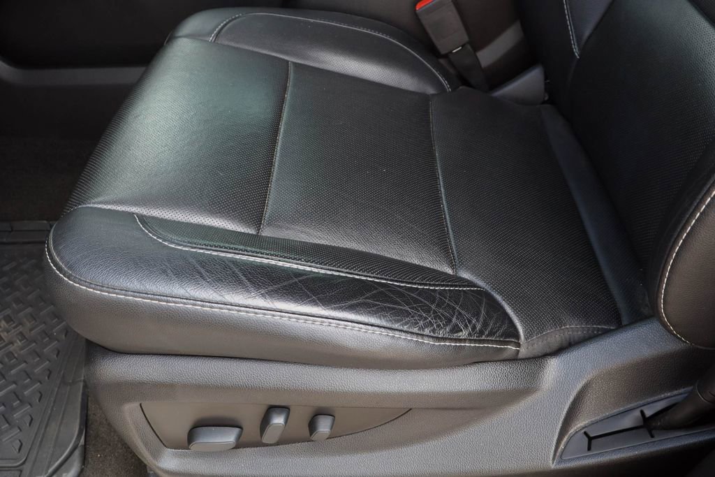 Certified 2018 GMC Yukon SLT w/ Open Road Package AWD/4WD image 21