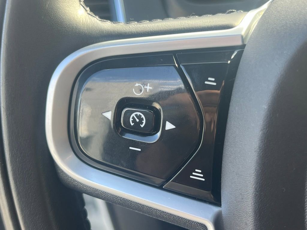 Used 2022 Volvo XC90 T6 Inscription w/ Advanced Package image 20