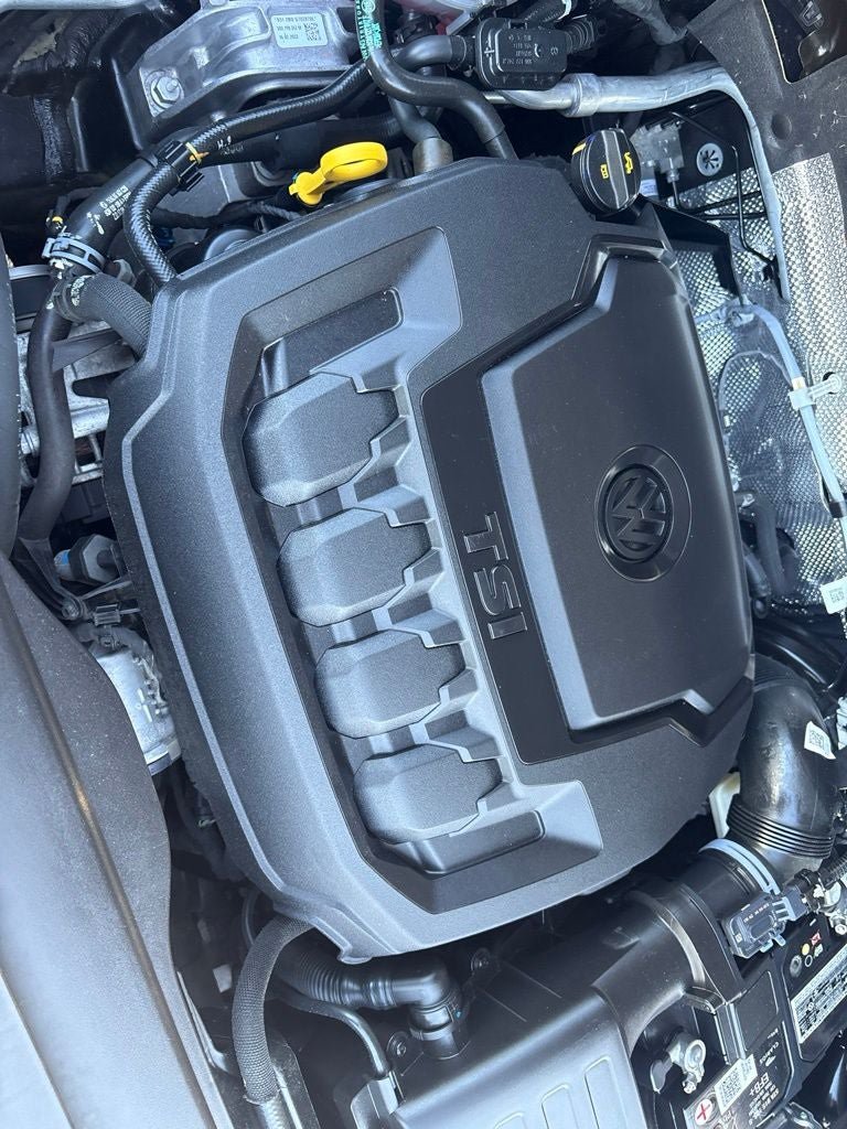 Used 2022 Volkswagen Tiguan SEL R-Line AWD/4WD image 39